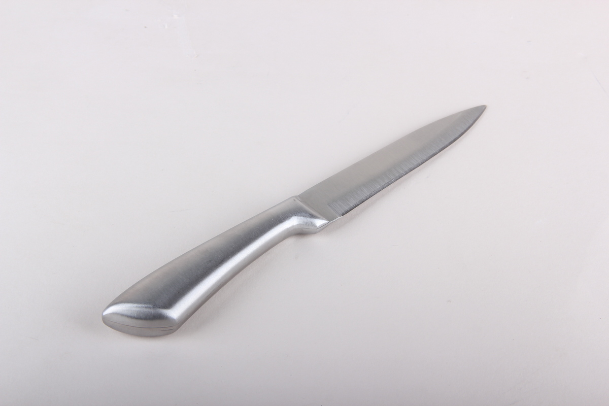 Нож кухонный 32.5х2.5см 7413