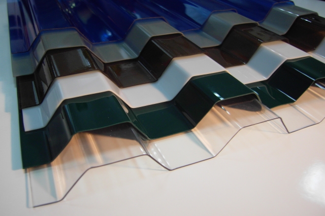 ПРОФИЛИРОВАННЫЙ ПОЛИКАРБОНАТ SUNNEX МП-20(У) 0,8ММ, ЯНТАРЬ (1,15МХ2М)