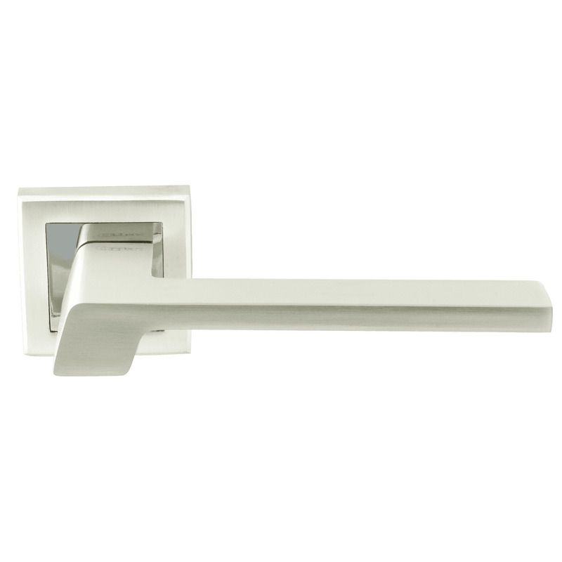 Ручки дверные на розетке старая бронза "НОРА" 111К AL квадратное осн._