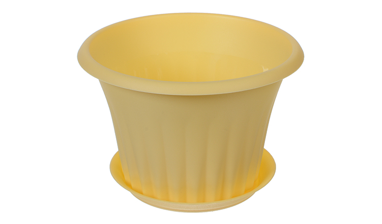 Кашпо пласт. Кэрол 140мм 0,75л с подставкой банановый М-П М3154