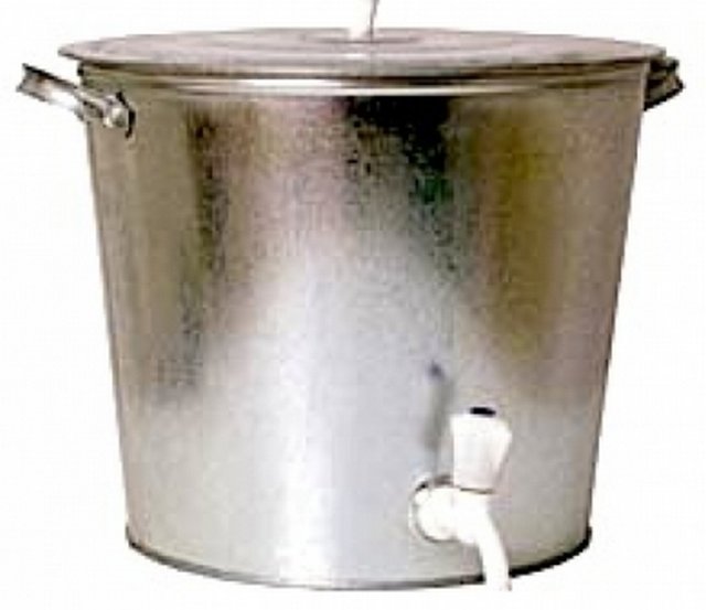 Бак оцинк. 32л с краном 36788