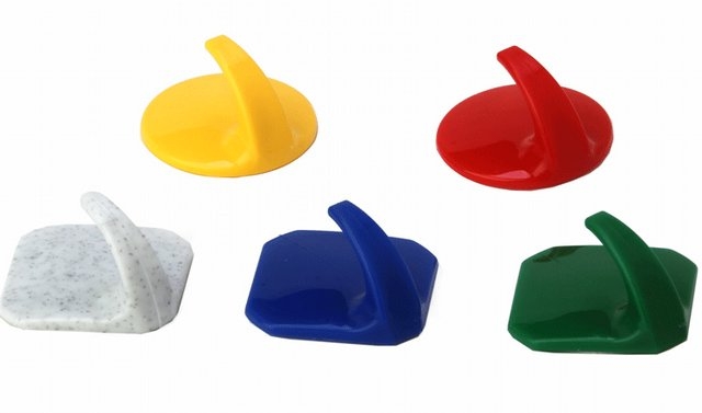 Крючок пласт. самоклеящийся МОЗАЙКА 10шт М2232