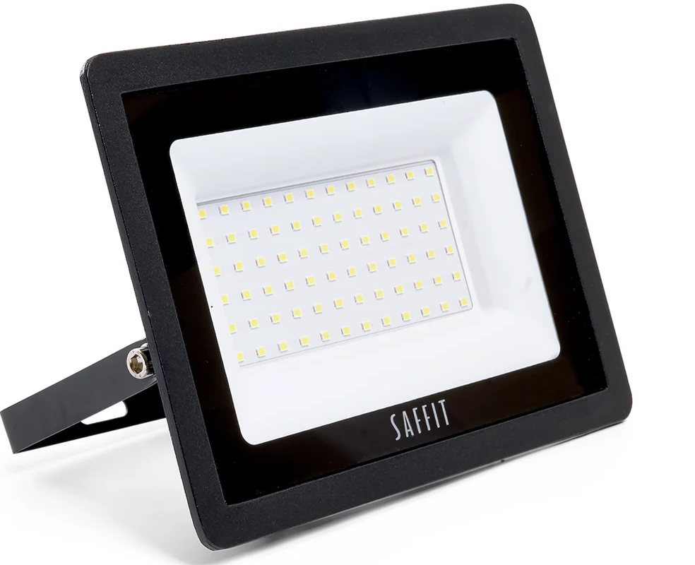 Прожектор светодиодный 70Вт 6400К IP65 черный Saffit SFL90-70 55176