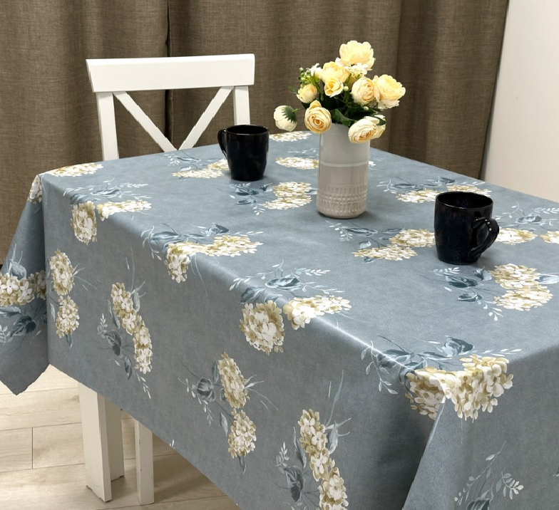 Клеенка Camelia Гортензии на нетканной основе 1,40х20м 609/2