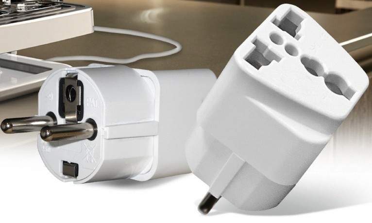 Адаптер-переходник универсальный(тревел-адаптор) (роз.с заземл. инд.упак.) 16А 220В 1186 (833)