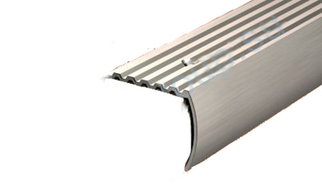 Порог-угол 1,0м 28х35мм У38.1, Без покрытия