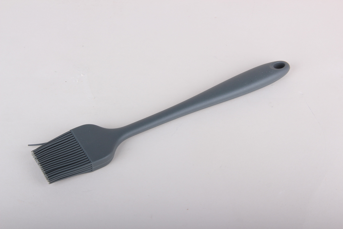 Кисточка кулинарная силиконовая 25.5х4.3см 7751