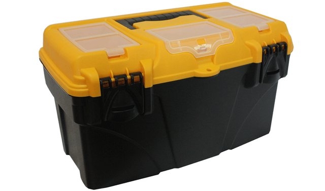 Ящик для инструментов ТИТАН 16" черный с желтым М2935