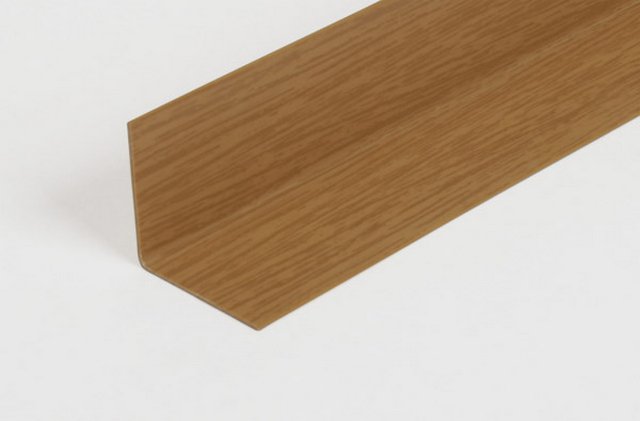 Угол "Идеал" Дуб 20х20х2,7м /201