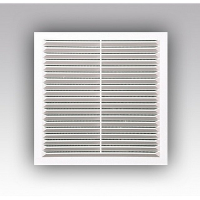 Решетка вентиляционная ФЛЕКС 175х240 жалюзи наклонные с сеткой 